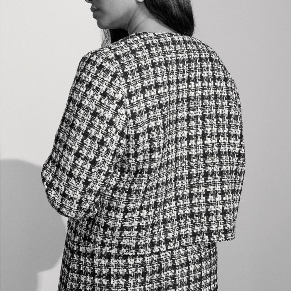 Boucle Jacket - Picture 2 of 4